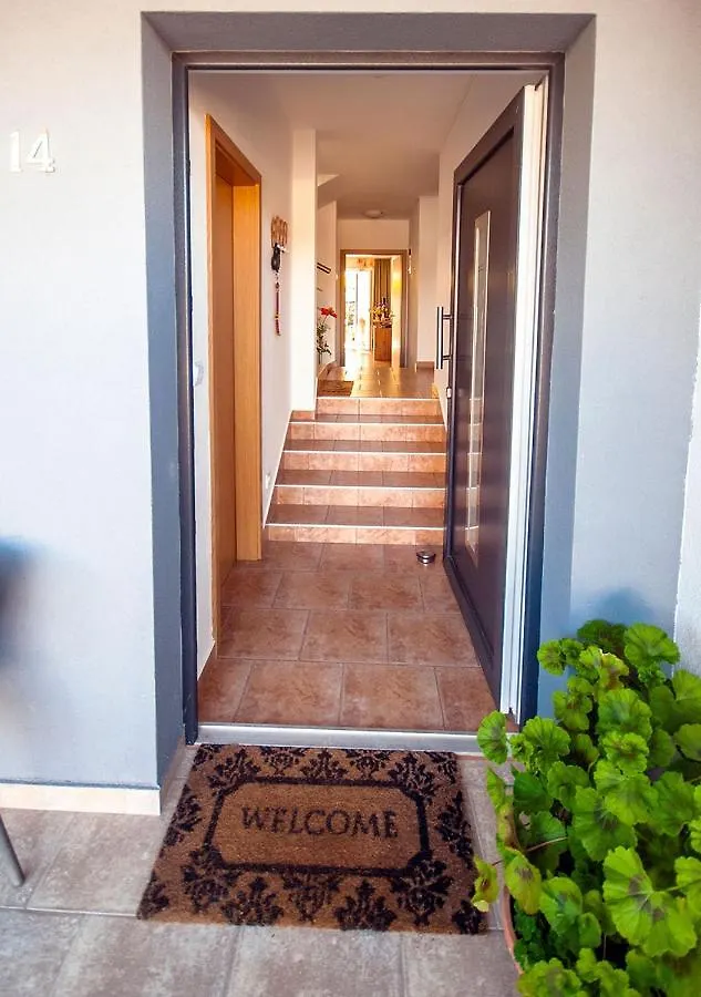 Apartmant Linda Apartment Vinkuran