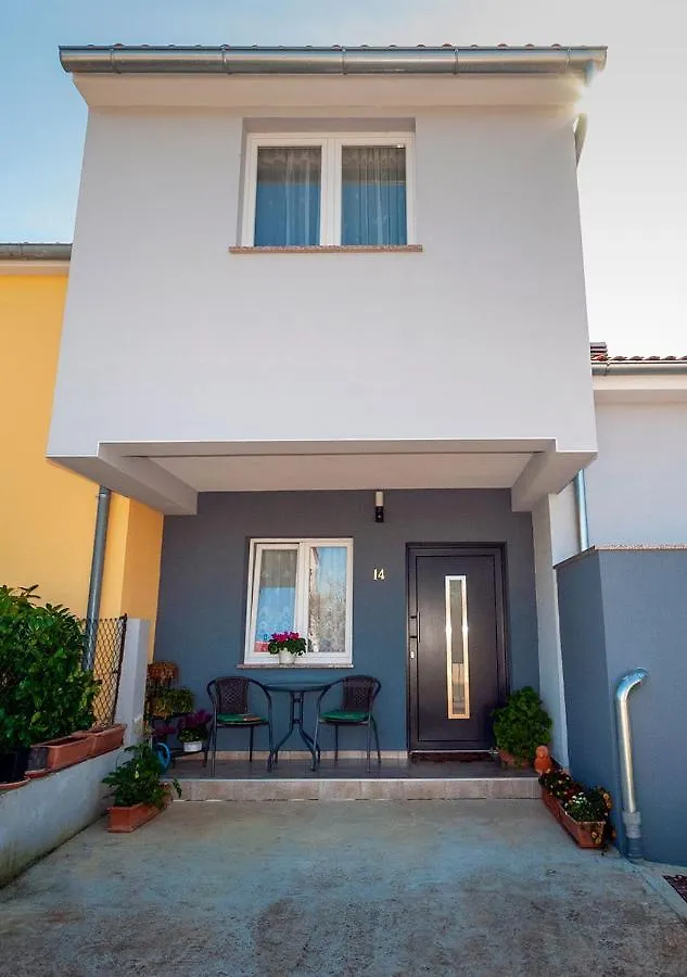 Apartmant Linda Apartment Vinkuran