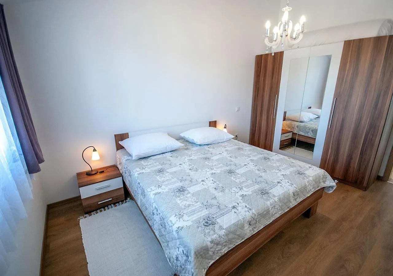 Apartmant Linda Apartment Vinkuran