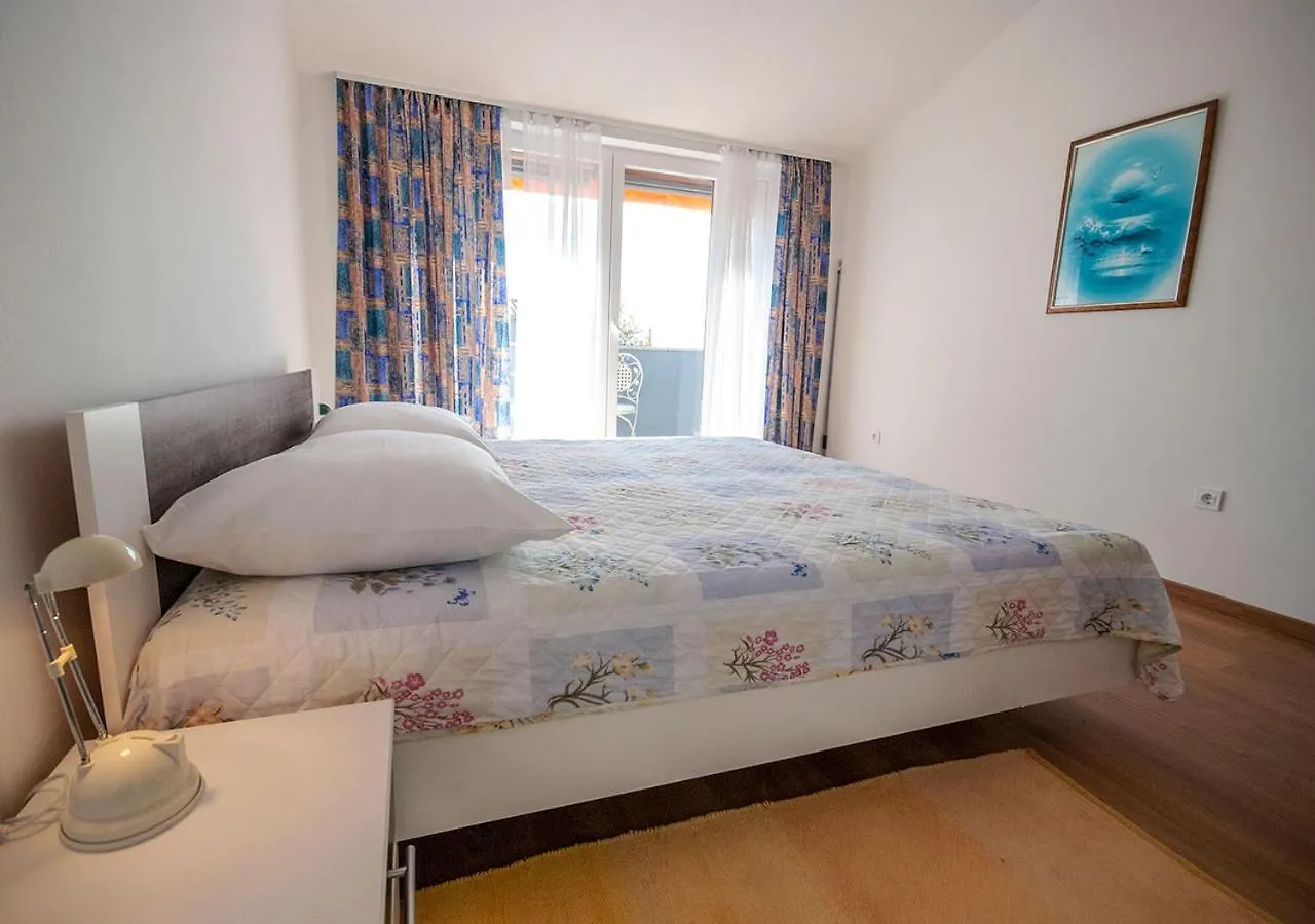 Apartmant Linda Apartment Vinkuran